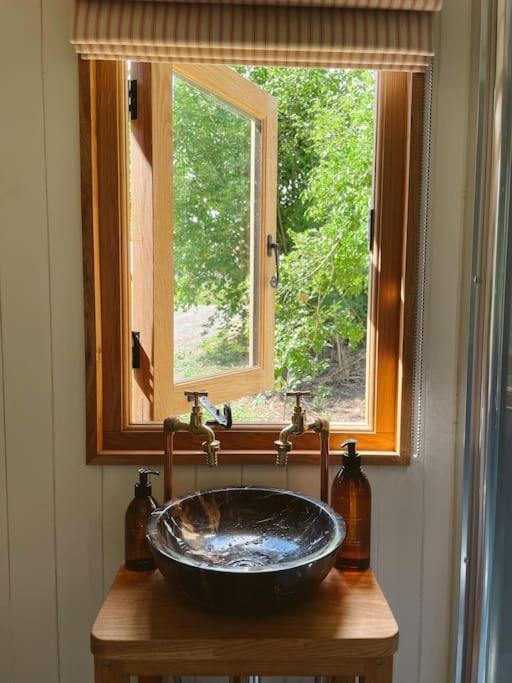 The Hereford Hut, Charming 1 Bedroom Shepherds Hut Callow Luaran gambar